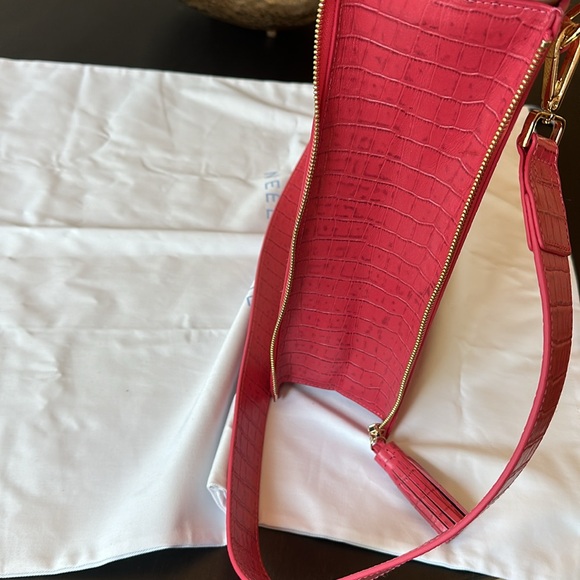 Neely & Chloe Monday Tote - Picture 3 of 11